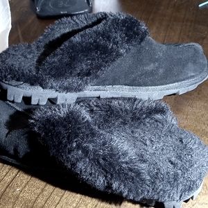 Secret Treasures black fur slippers